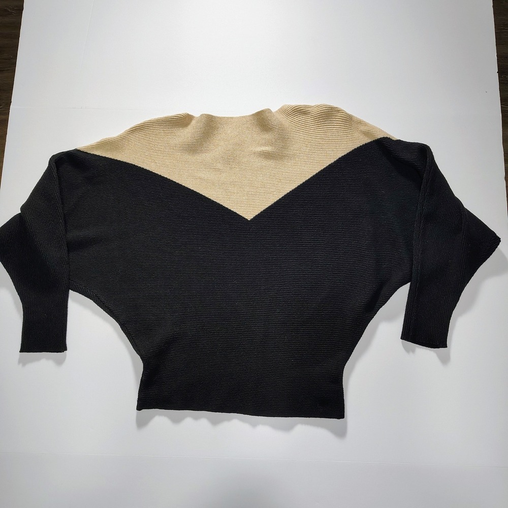 Gaberly Black & Beige Color Block Knit Dolman Sleeve Top Sweater Fitted‎ Waist